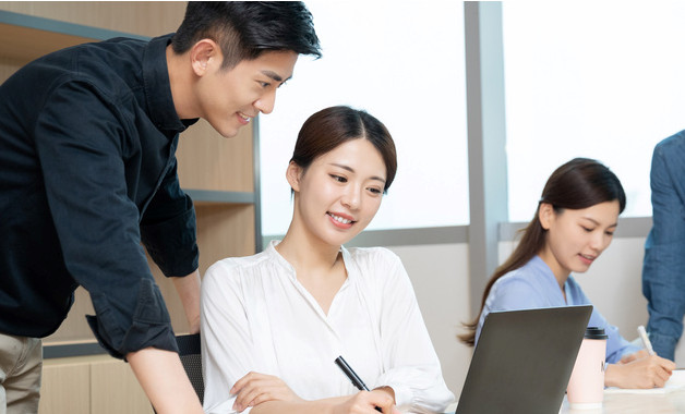 欣鼎公司簡介(13篇范文) 欣鼎公司簡介(13篇范文)