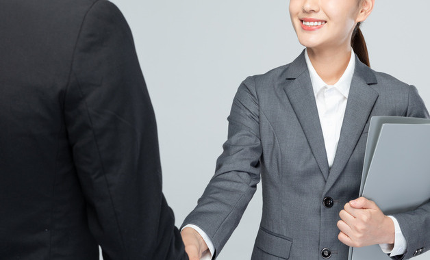 窗口單位創(chuàng)先爭(zhēng)優(yōu)自查自糾情況報(bào)告五篇