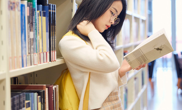 小區(qū)物業(yè)經(jīng)理述職報告十二篇