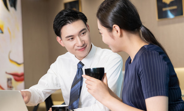 政府工作報告 讓人民生活得更加幸福更有尊嚴十二篇