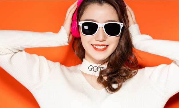 小學(xué)校長年度述職報告模板十二篇