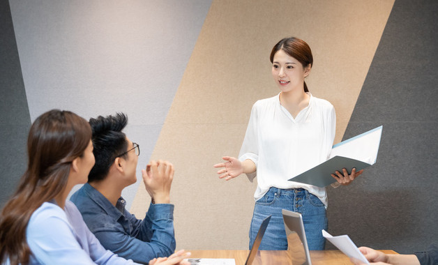 縣人大常委會副主任就不作為、亂作為問題述職述廉報告八篇